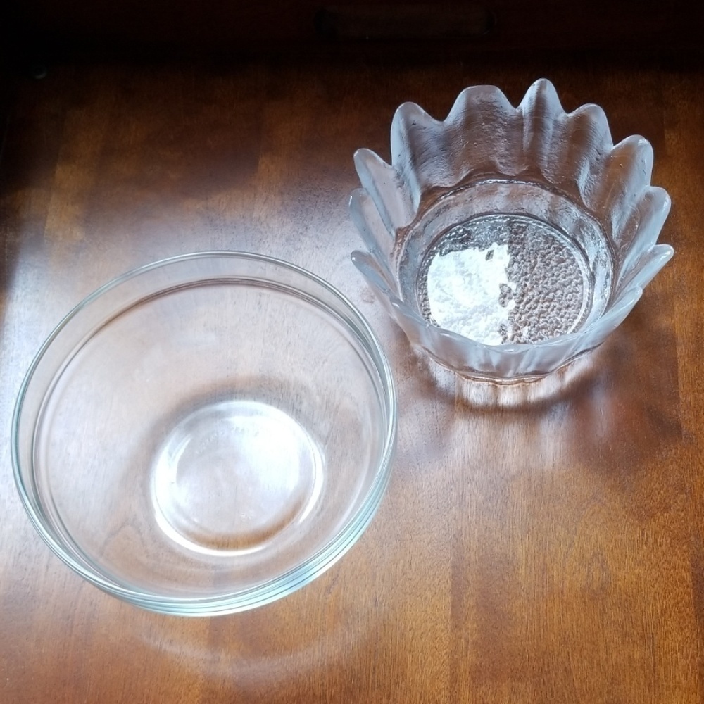 Sunflower & Classic Glass Bowls / Serving Dishware​​​​​​​​​​​​​